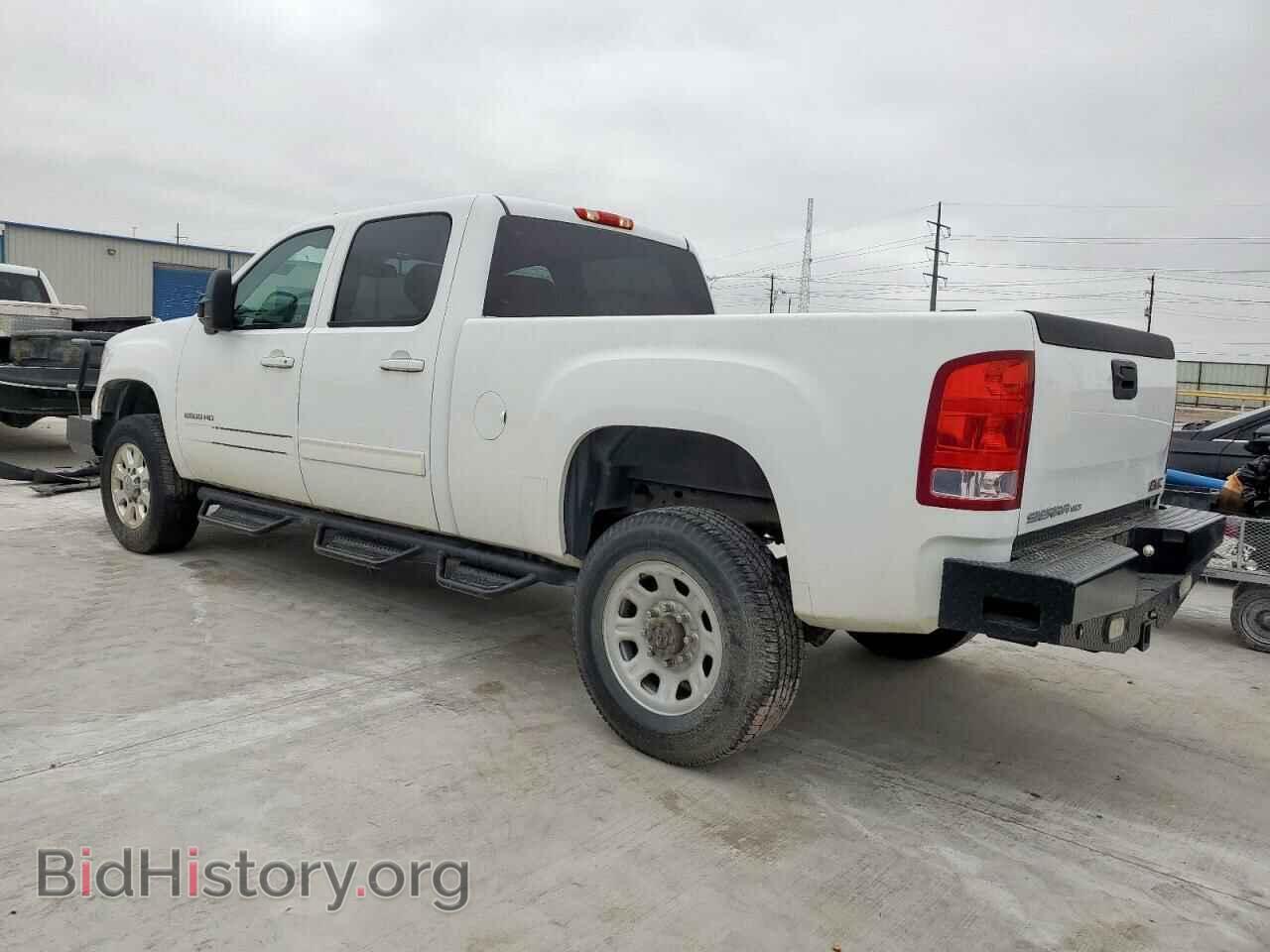 2013 GMC SIERRA - VIN: 1GT111E84DF176123 - Photo 2