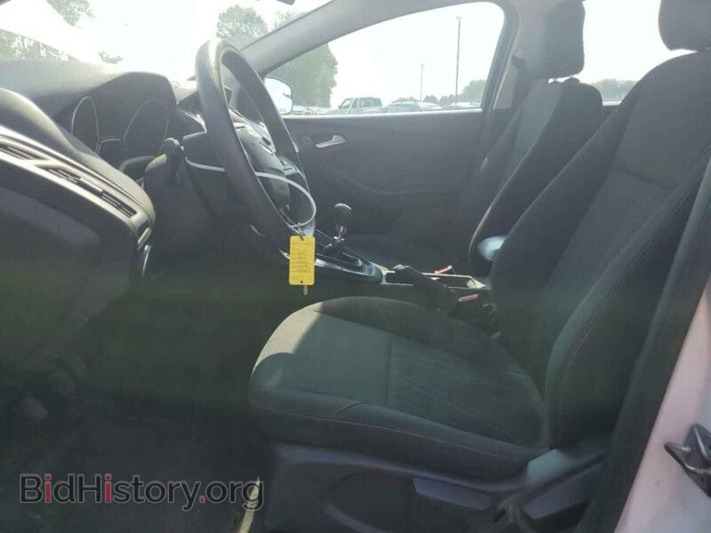 2017 Ford FOCUS (VIN 1FADP3FE1HL238408) — photo 7 of 12