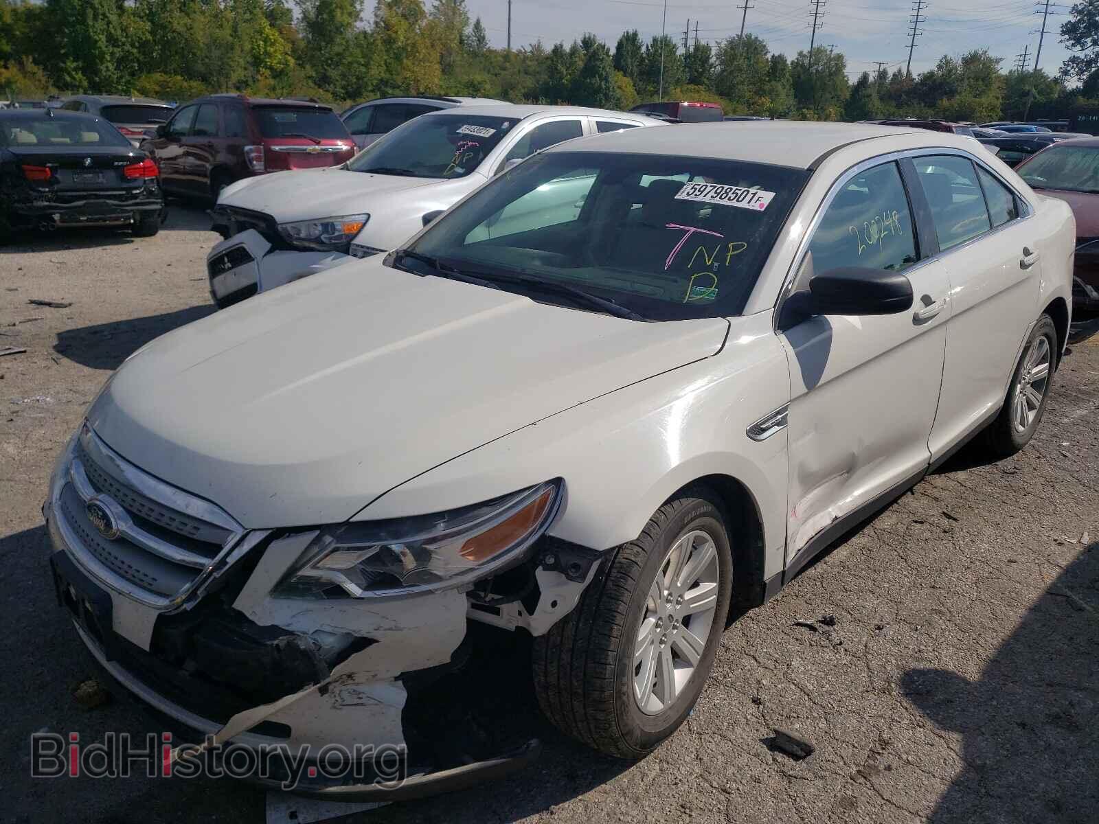 2011 FORD TAURUS - VIN: 1FAHP2DW2BG149387 - Фото 2