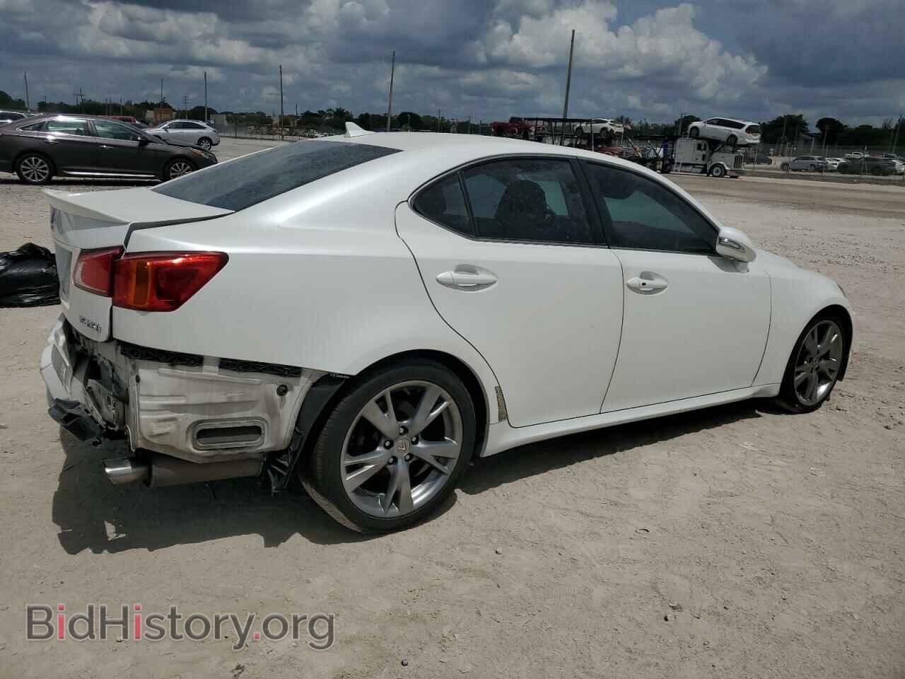 2010 LEXUS IS - VIN: JTHBF5C20A5126928 - Photo 3