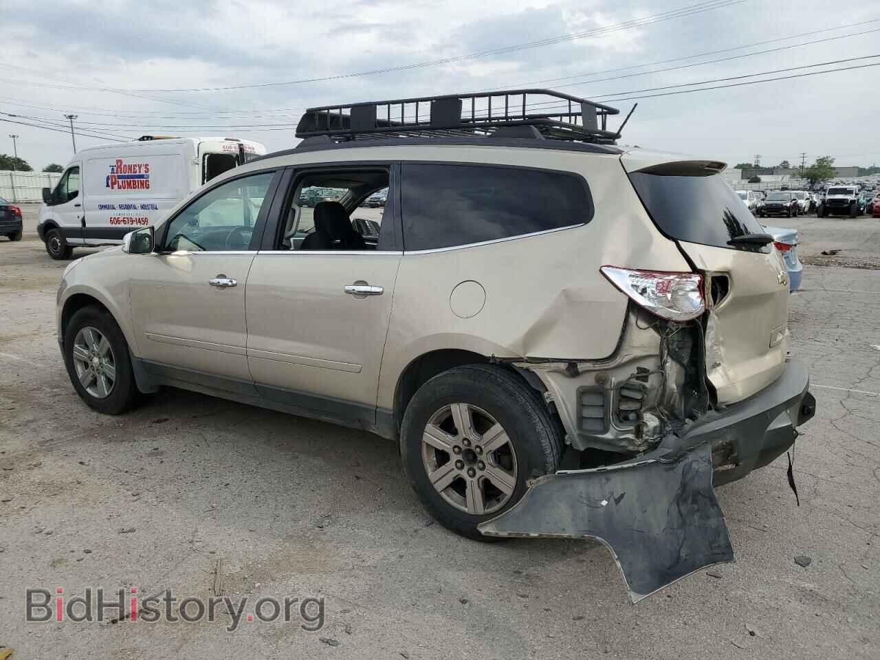 2010 CHEVROLET TRAVERSE - VIN: 1GNLVFED0AS134839 - Фото 2