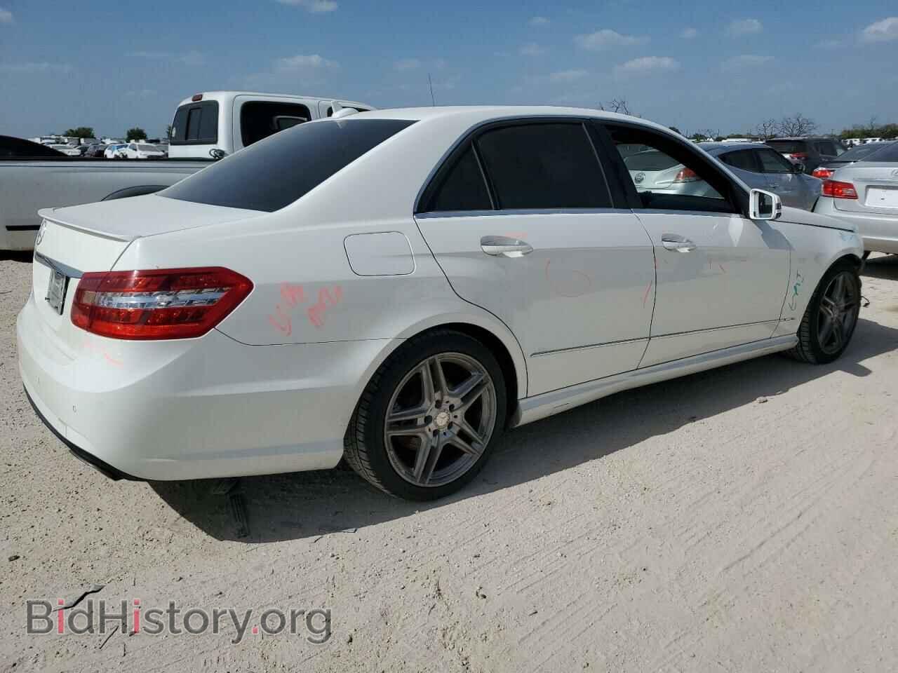 2013 MERCEDES-BENZ E-CLASS - VIN: WDDHF5KB7DA744830 - Фото 3