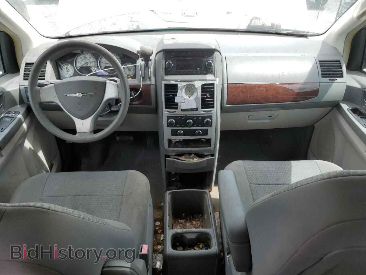 2010 CHRYSLER MINIVAN - VIN: 2A4RR2D12AR374610 - Photo 8