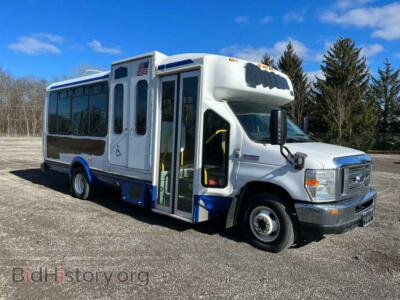 2013 Ford ALL MODELS E450 Super Duty Cutaway Van, белый — VIN 1FDFE4FS4DDB30823, Copart