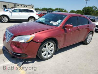 2013 Chrysler 200 200 LX, красный — VIN 1C3CCBAB6DN704555, Copart
