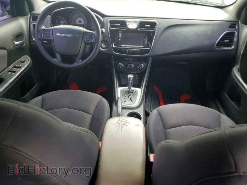 2012 Chrysler 200 (VIN 1C3CCBAB5CN317395) — фото 8 из 15