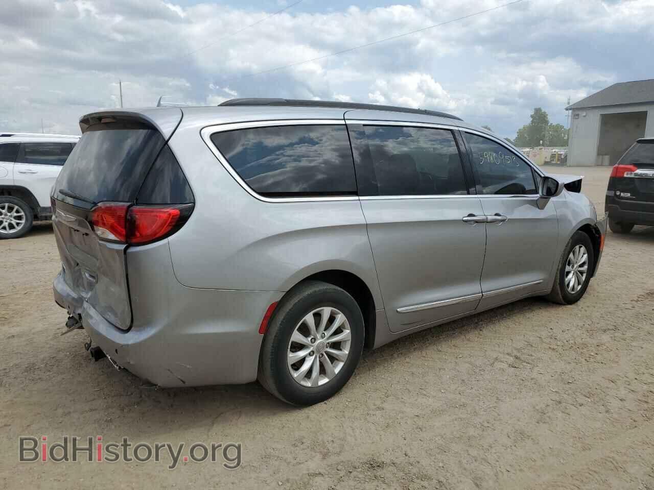 2017 CHRYSLER PACIFICA - VIN: 2C4RC1BG5HR739123 - Photo 3