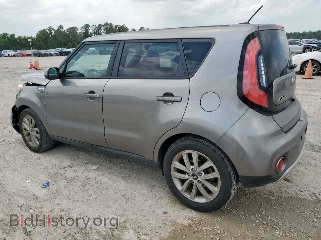 2017 KIA SOUL - VIN: KNDJP3A52H7424892 - Фото 2