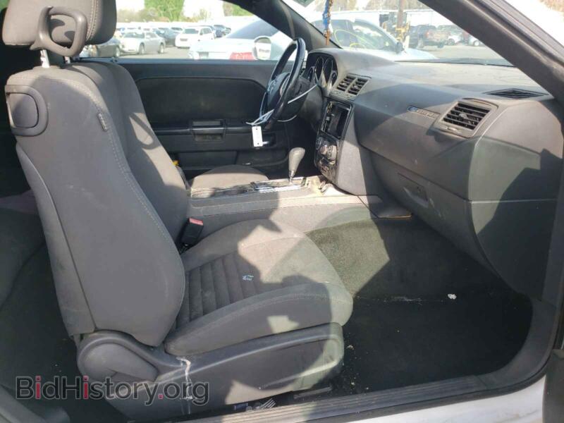 2012 Dodge CHALLENGER (VIN 2C3CDYAG3CH144576) — photo 5 of 10