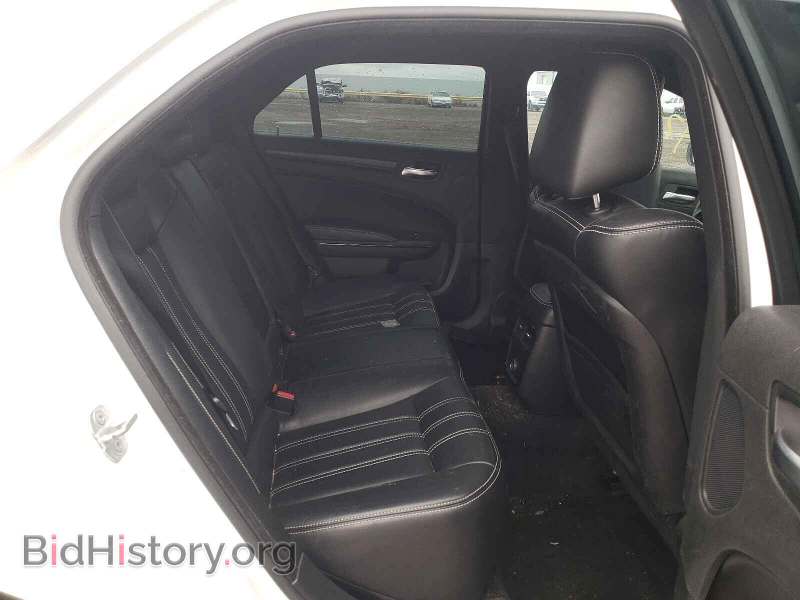 2013 CHRYSLER 300 - VIN: 2C3CCABG5DH617100 - Фото 6