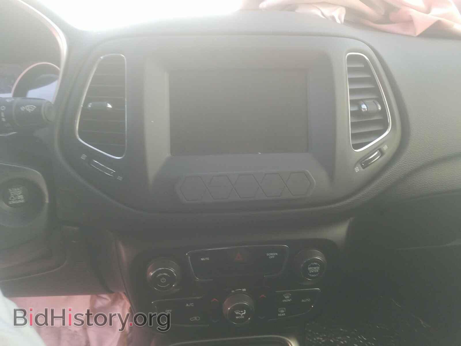 2019 JEEP COMPASS - VIN: 3C4NJDBB8KT597073 - Фото 9