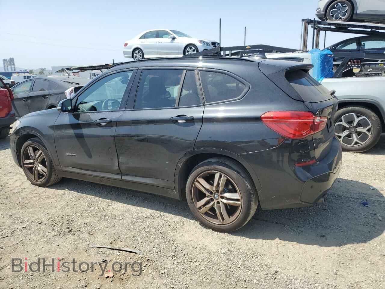 2017 BMW X1 - VIN: WBXHT3C36H5F71076 - Фото 2