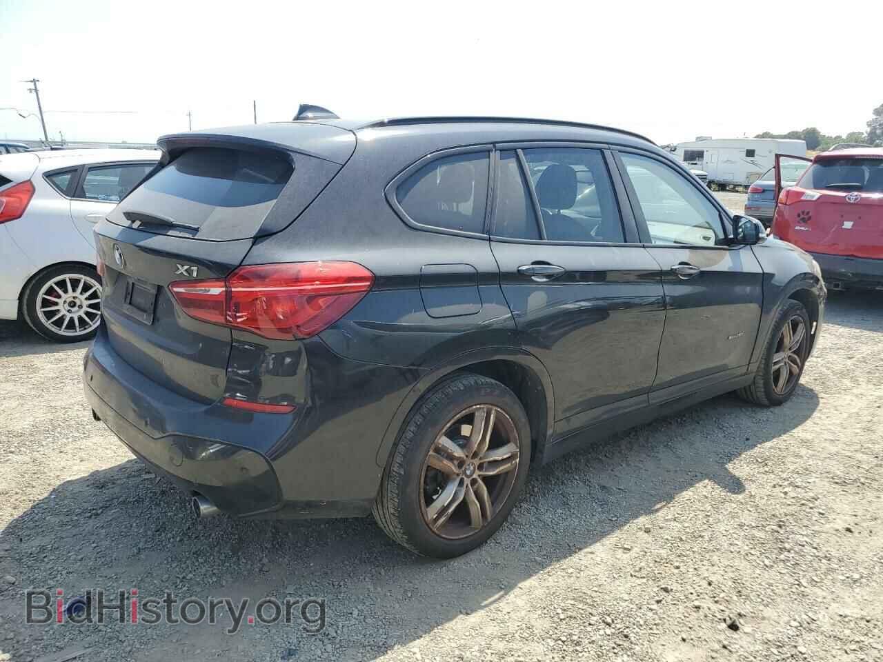 2017 BMW X1 - VIN: WBXHT3C36H5F71076 - Фото 3