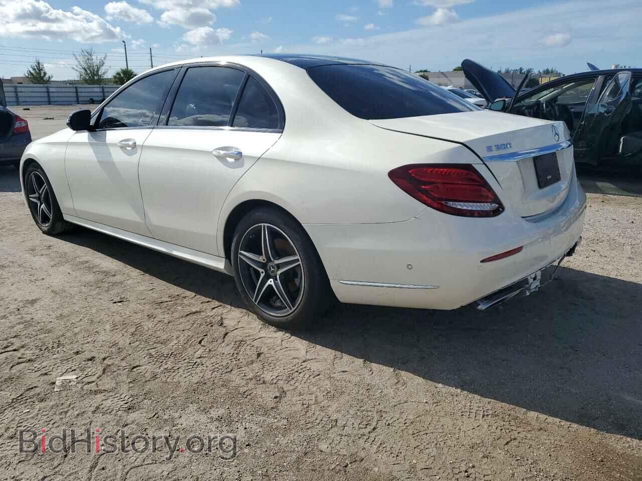 2019 MERCEDES-BENZ E-CLASS - VIN: WDDZF4JB0KA519792 - Фото 2