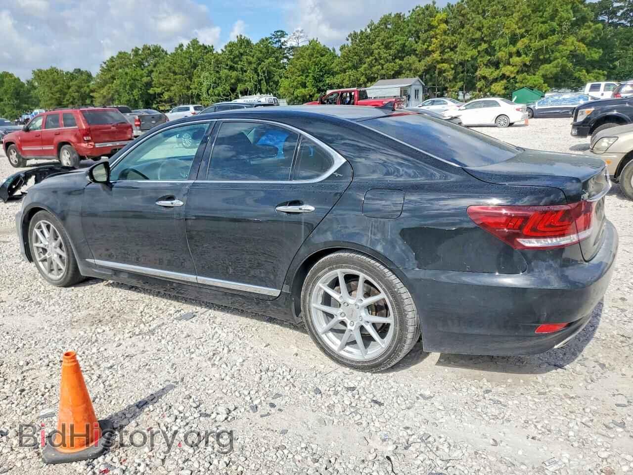 2013 LEXUS LS460 - VIN: JTHBL5EF8D5119836 - Photo 2