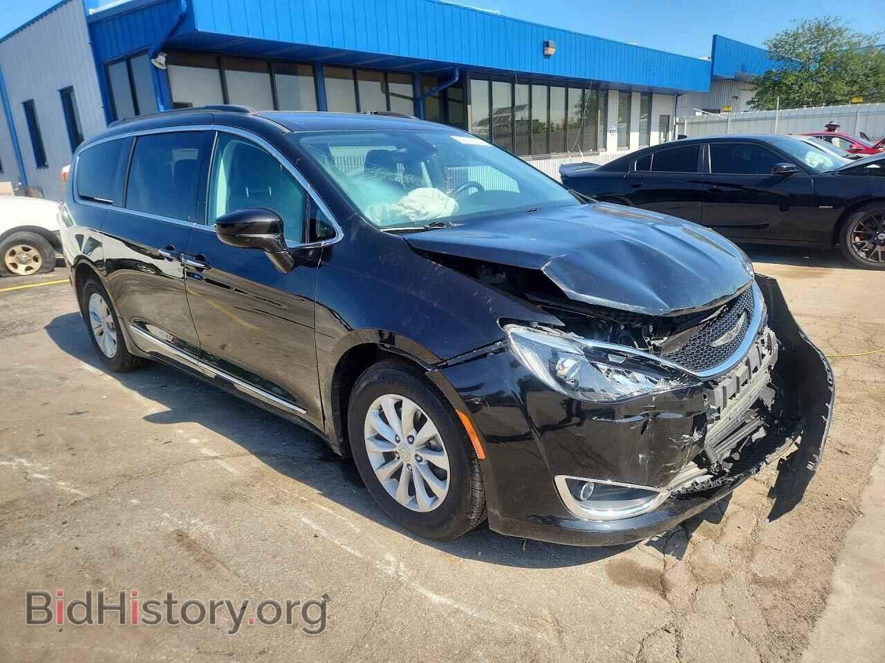 2017 CHRYSLER PACIFICA - VIN: 2C4RC1BGXHR638255 - Фото 4