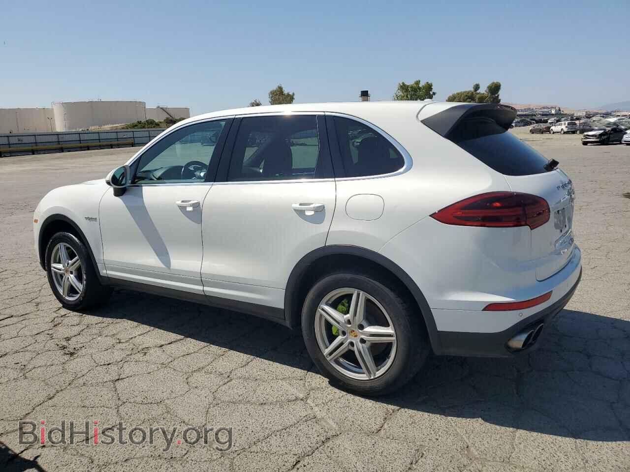 2016 PORSCHE CAYENNE - VIN: WP1AE2A25GLA61353 - Фото 2