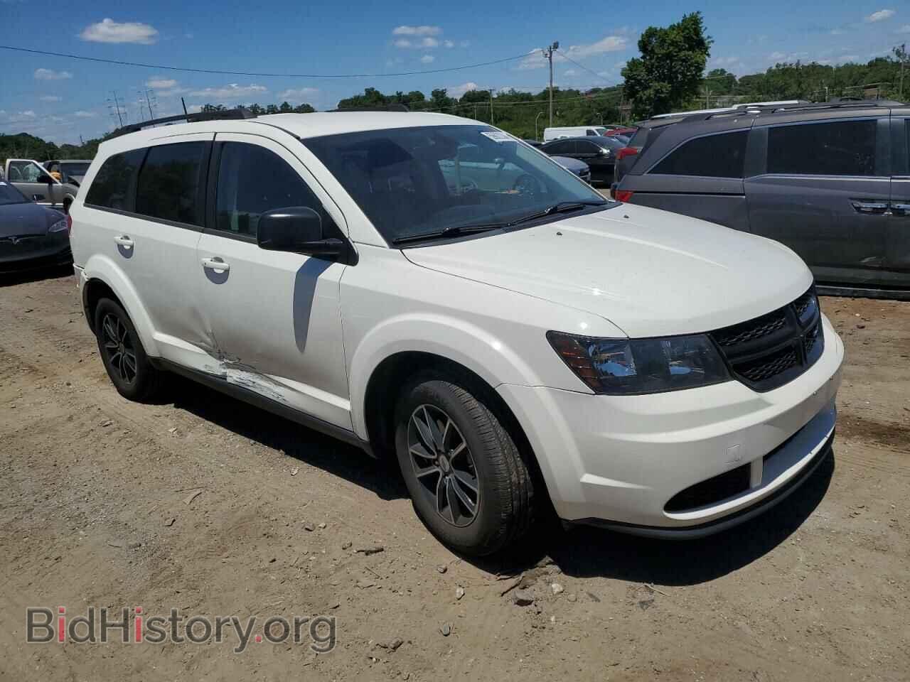 2018 DODGE JOURNEY - VIN: 3C4PDCAB2JT529586 - Фото 4