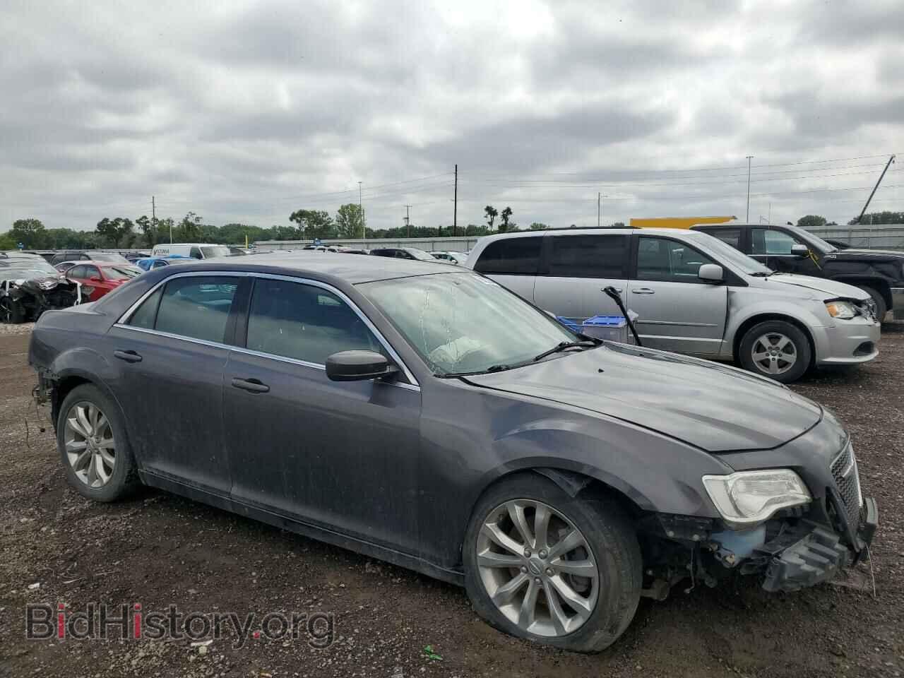 2017 CHRYSLER 300 - VIN: 2C3CCARG3HH647966 - Фото 4