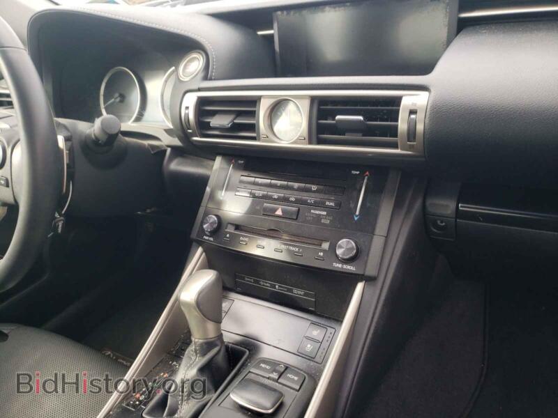 2014 Lexus IS (VIN JTHCF1D25E5000730) — photo 9 of 10