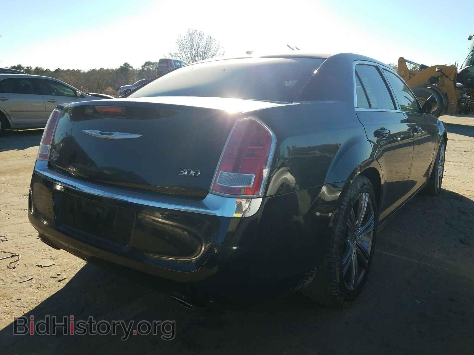 2014 CHRYSLER 300 - VIN: 2C3CCAAG6EH127865 - Фото 4