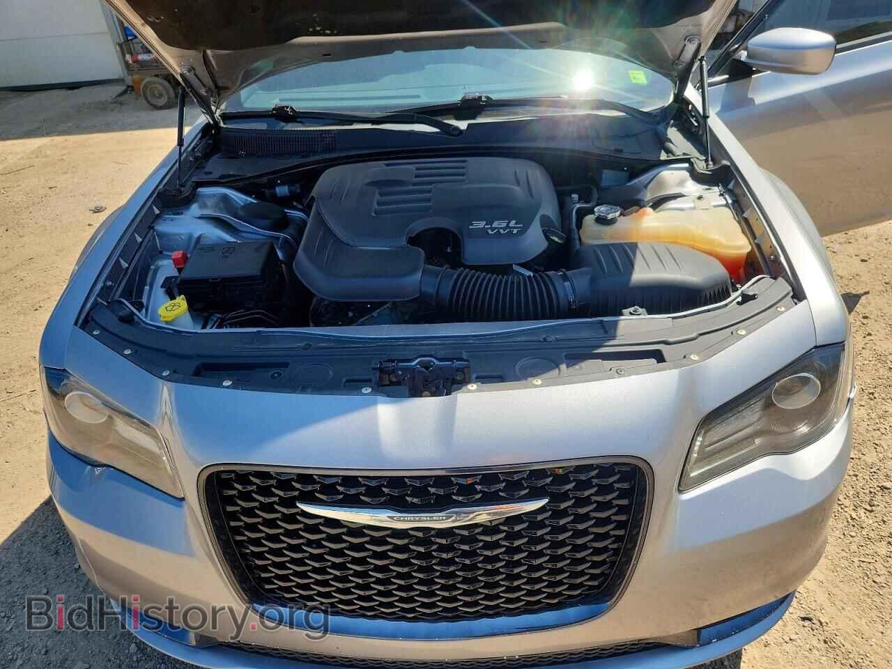 2017 CHRYSLER 300 - VIN: 2C3CCAGG3HH637618 - Фото 11