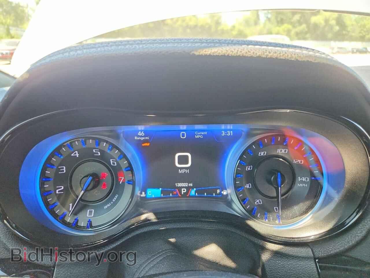 2017 CHRYSLER 300 - VIN: 2C3CCAGG3HH637618 - Фото 9