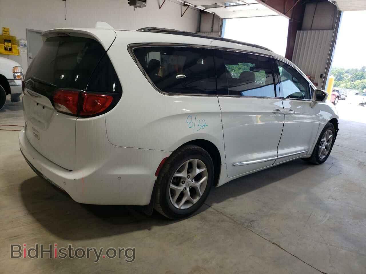 2017 CHRYSLER PACIFICA - VIN: 2C4RC1EG8HR553815 - Фото 3