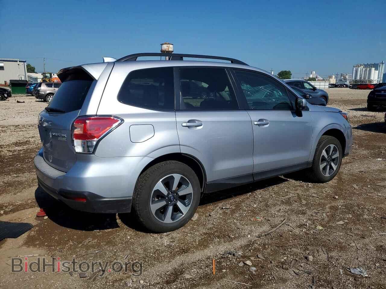 2017 SUBARU FORESTER - VIN: JF2SJAEC1HH575625 - Фото 3