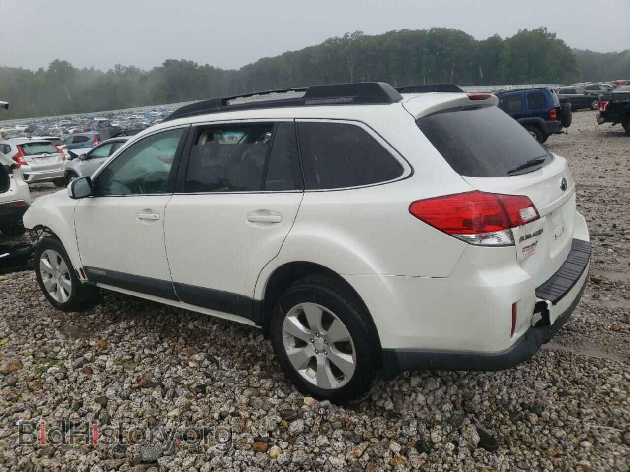 2011 SUBARU OUTBACK - VIN: 4S4BRBCC9B3401768 - Фото 2