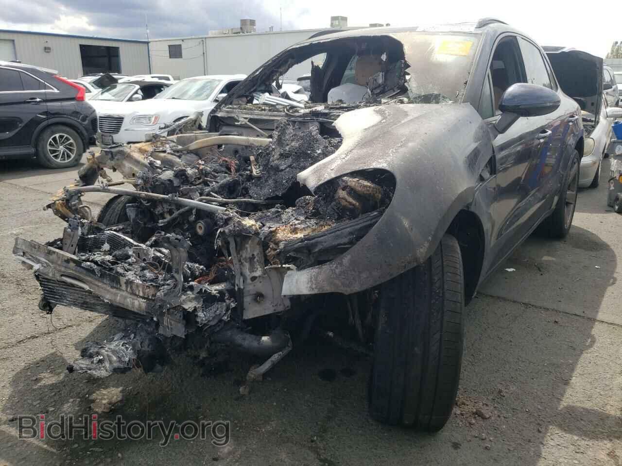 2020 PORSCHE MACAN - VIN: WP1AA2A5XLLB01801 - Фото 2