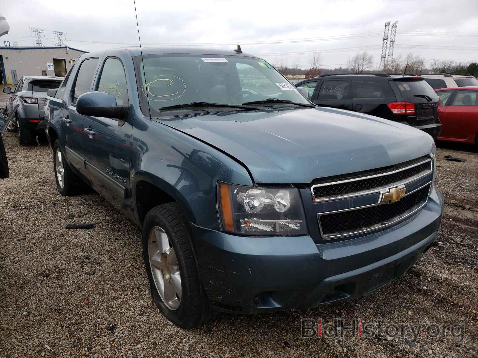 Photo 3GNVKEE09AG170948 - CHEVROLET AVALANCHE 2010