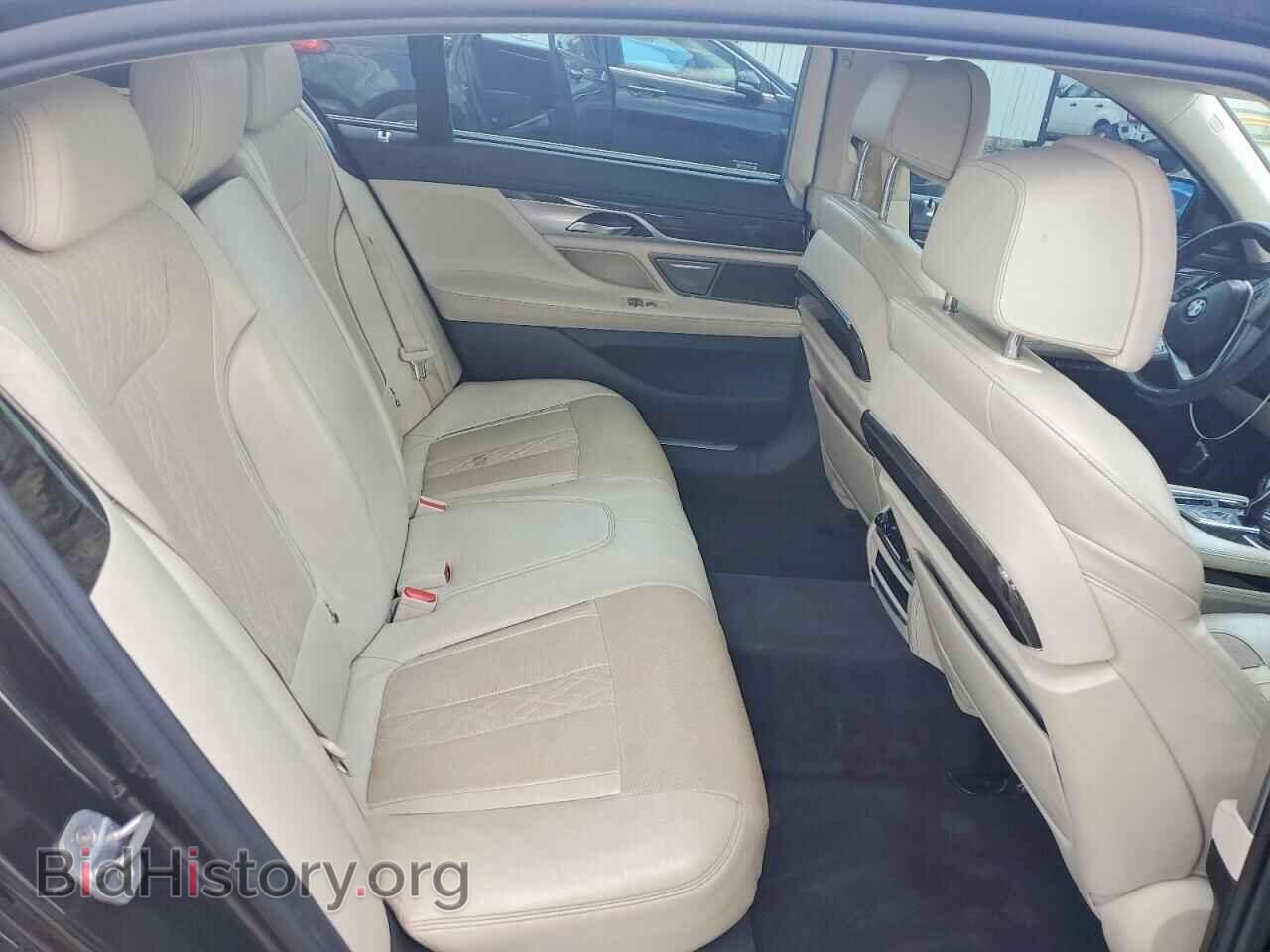 2016 BMW 7 SERIES - VIN: WBA7F2C59GG420175 - Photo 10