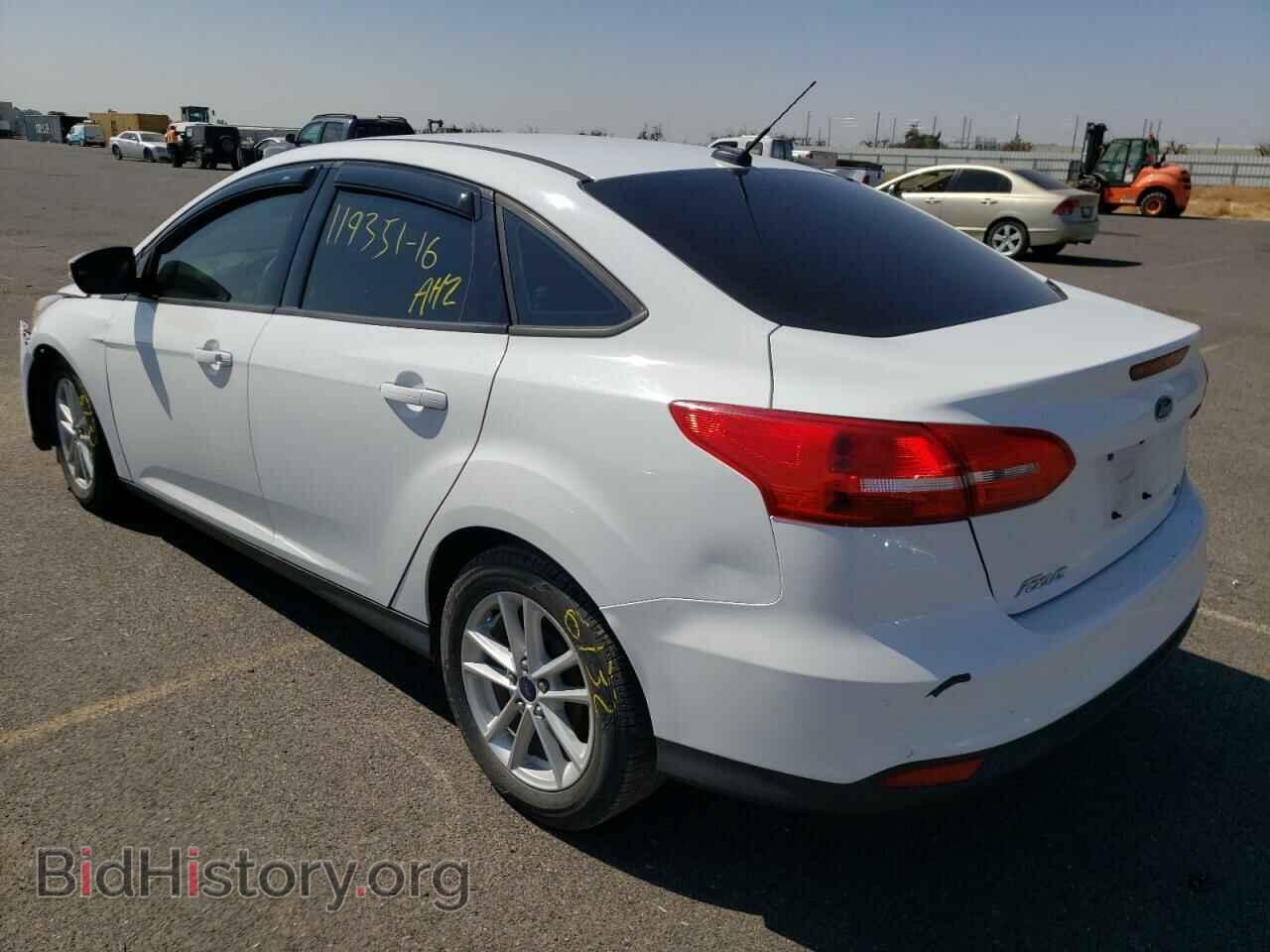 2016 FORD FOCUS - VIN: 1FADP3F28GL271586 - Фото 3
