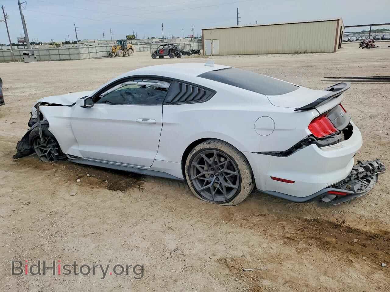 2021 FORD MUSTANG - VIN: 1FA6P8CF2M5117744 - Photo 2