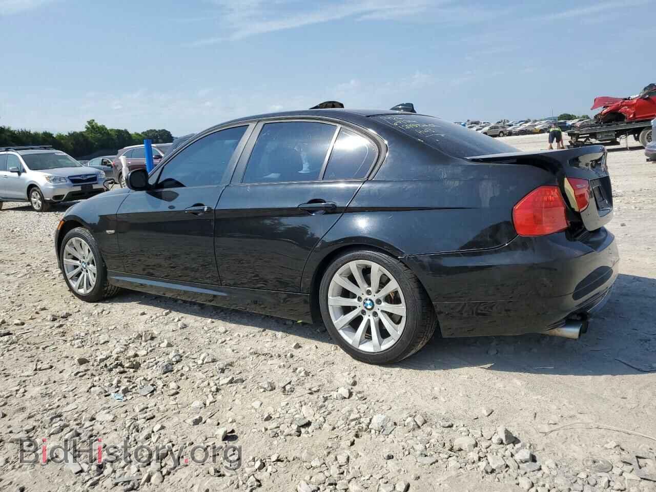 2011 BMW 3 SERIES - VIN: WBAPH7C52BE852327 - Фото 2