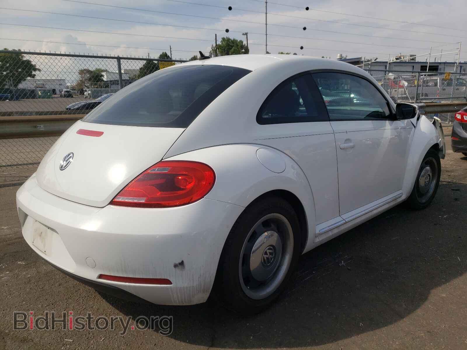2012 VOLKSWAGEN BEETLE - VIN: 3VWJX7AT9CM632995 - Фото 4