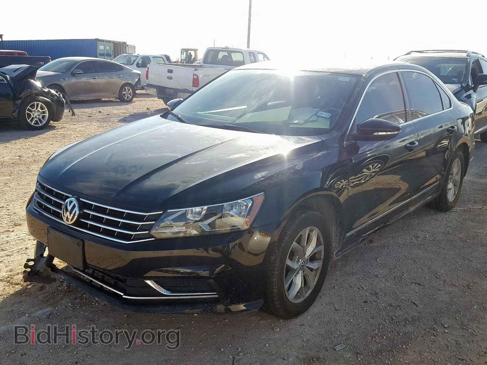 2017 VOLKSWAGEN PASSAT - VIN: 1VWAT7A37HC008701 - Фото 2