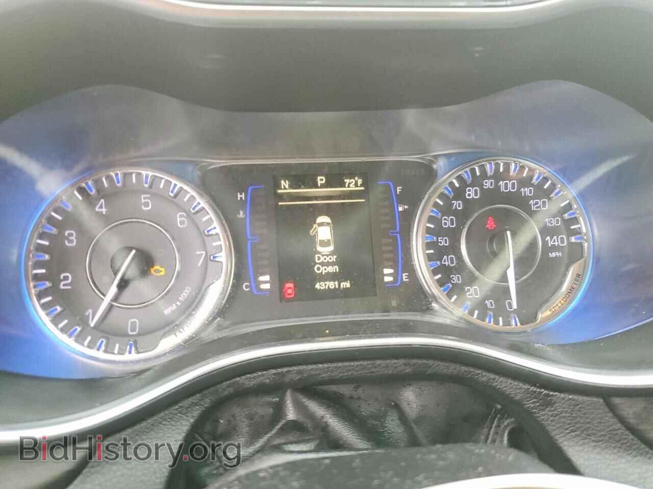 2017 CHRYSLER 200 - VIN: 1C3CCCAB3HN508844 - Photo 9