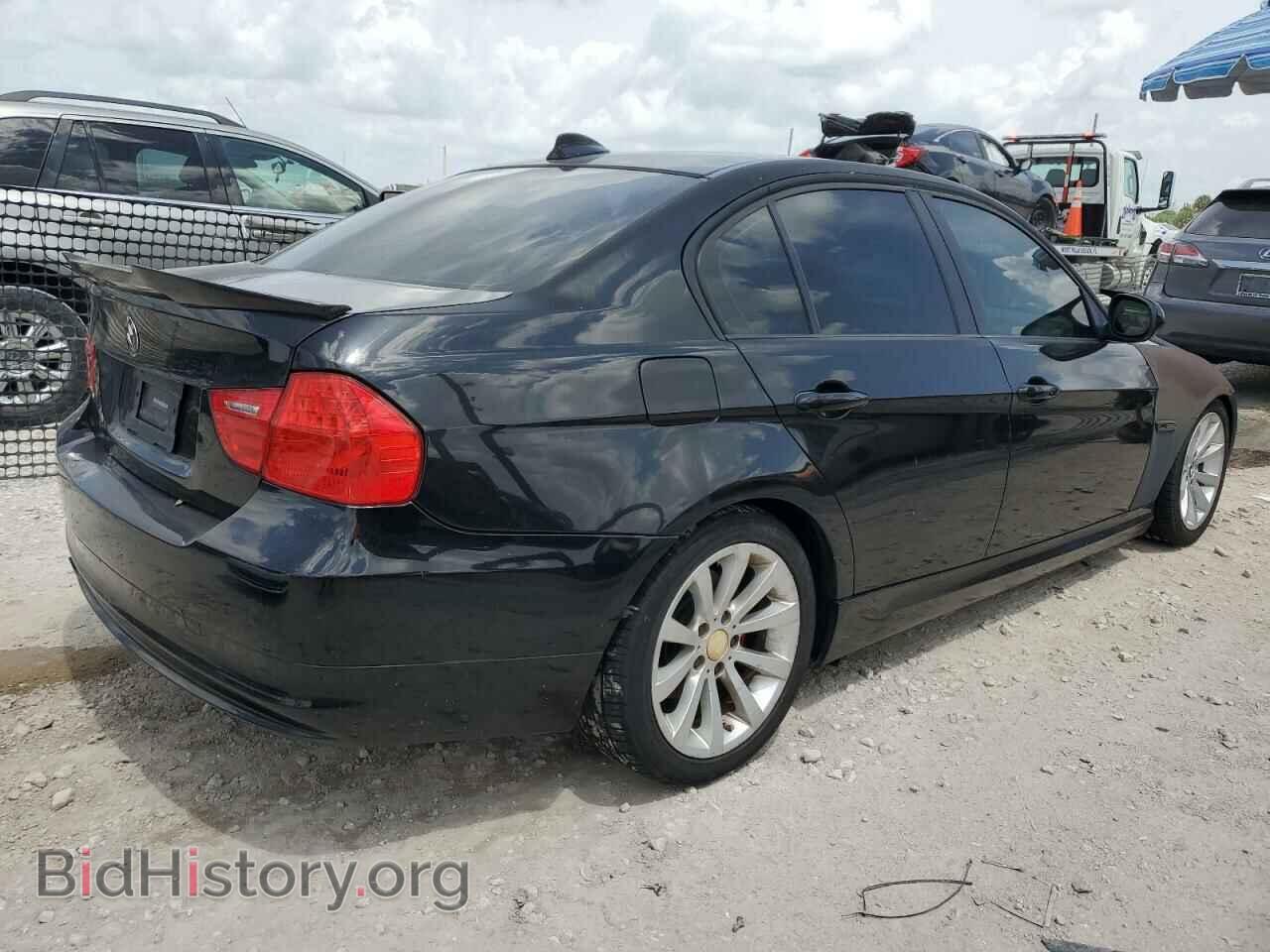 2011 BMW 3 SERIES - VIN: WBAPH7C58BE459982 - Фото 3