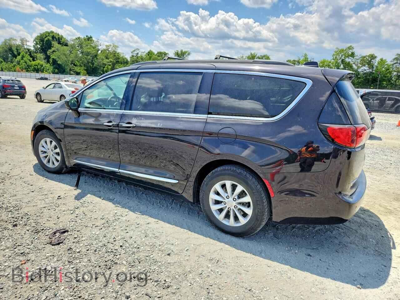 2017 CHRYSLER PACIFICA - VIN: 2C4RC1BG4HR543321 - Photo 2