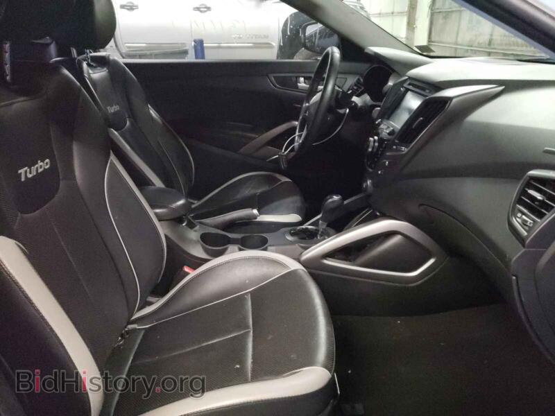2013 Hyundai VELOSTER (VIN KMHTC6AE2DU144192) — photo 5 of 10