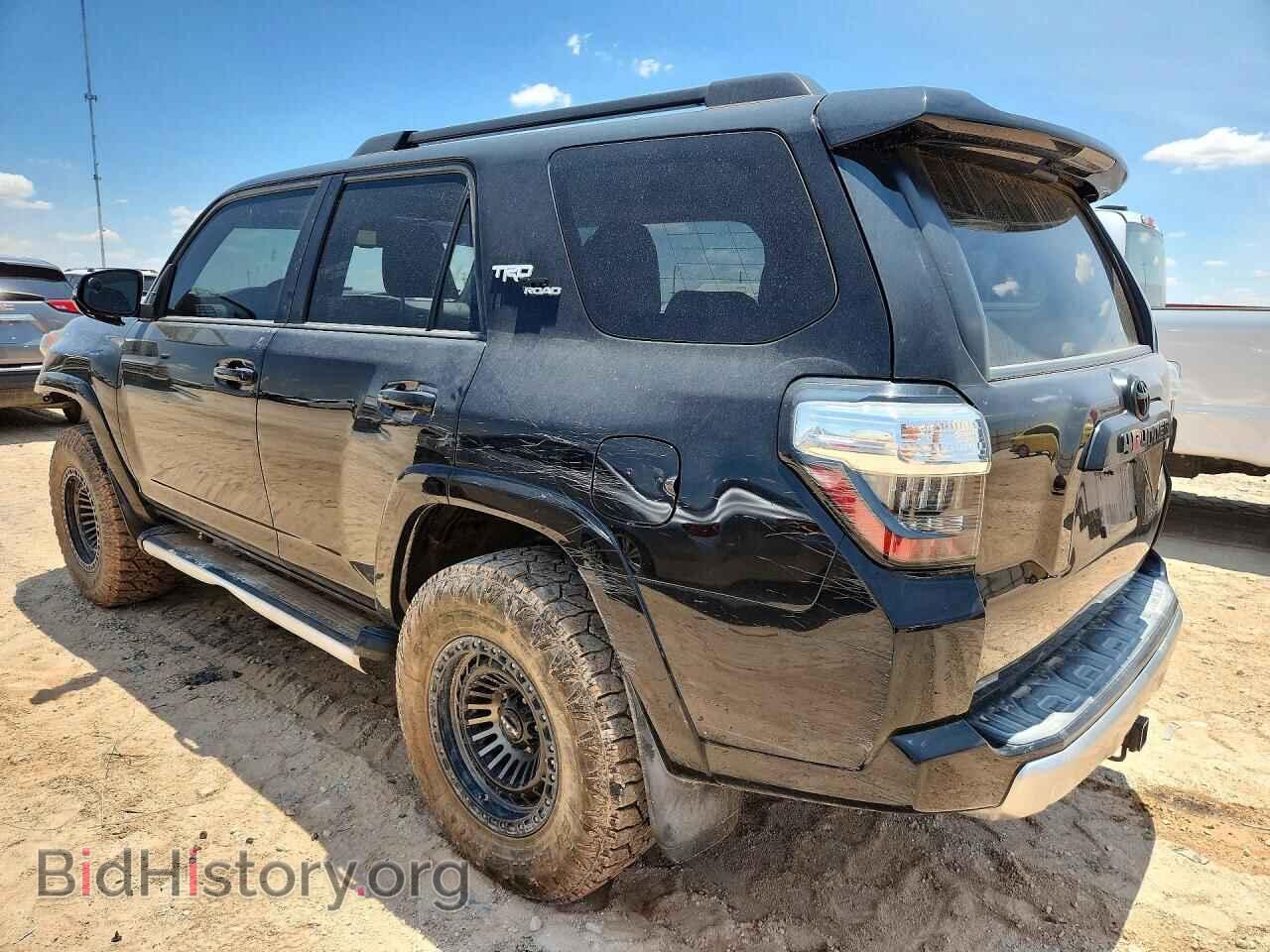 2020 TOYOTA 4RUNNER - VIN: JTEBU5JR2L5750414 - Photo 2