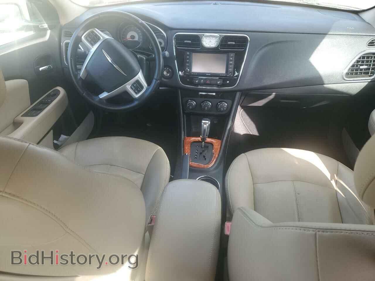 2011 CHRYSLER 200 - VIN: 1C3BC2FGXBN595370 - Фото 8