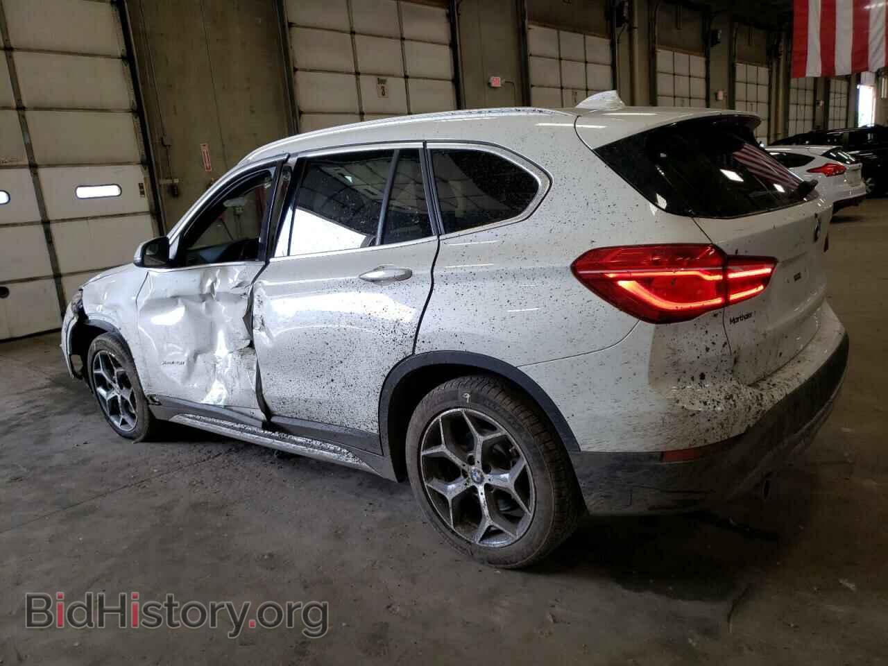 2017 BMW X1 - VIN: WBXHT3C31H5F70871 - Фото 2