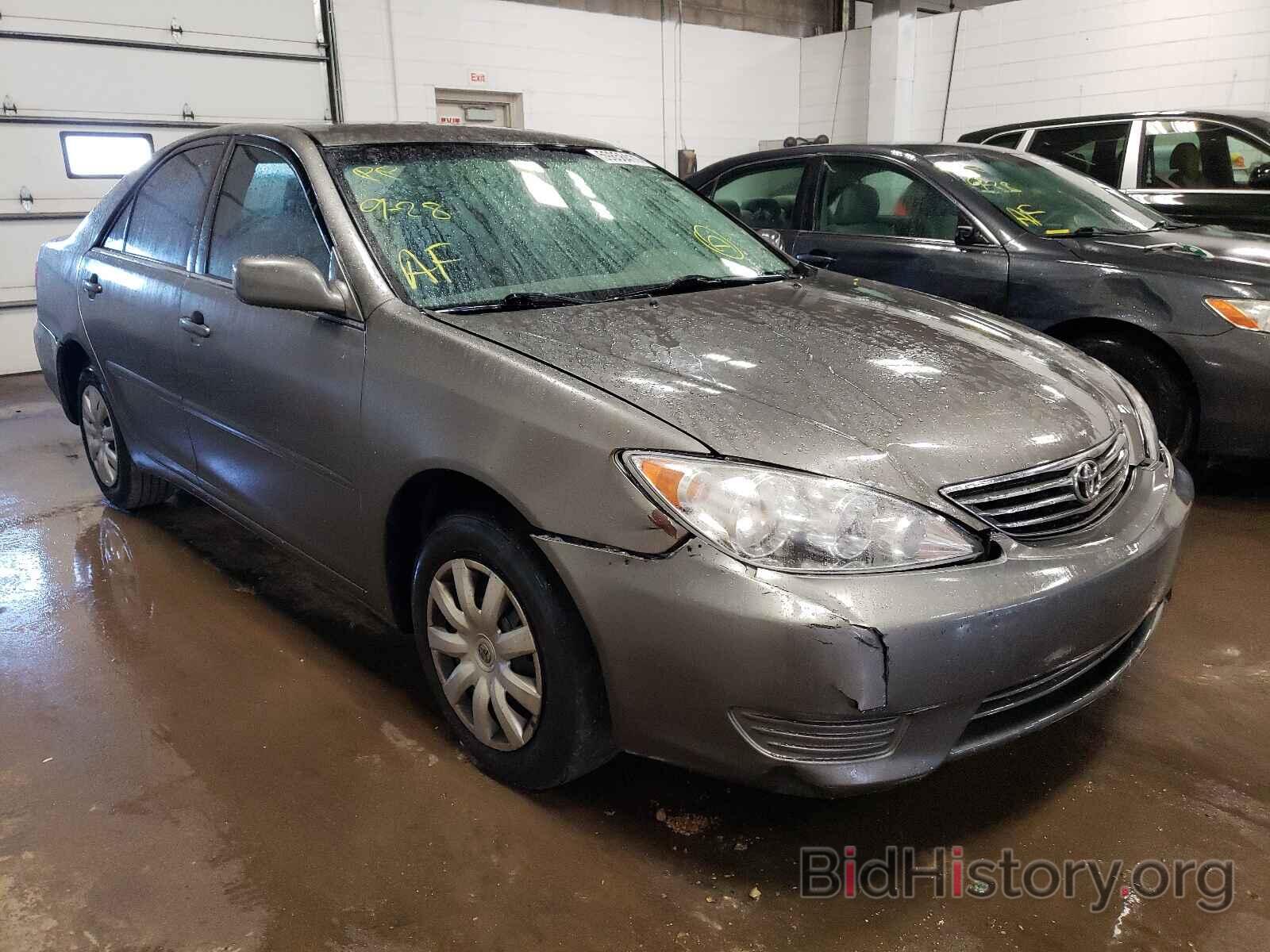 Photo 4T1BE32K06U715108 - TOYOTA CAMRY 2006