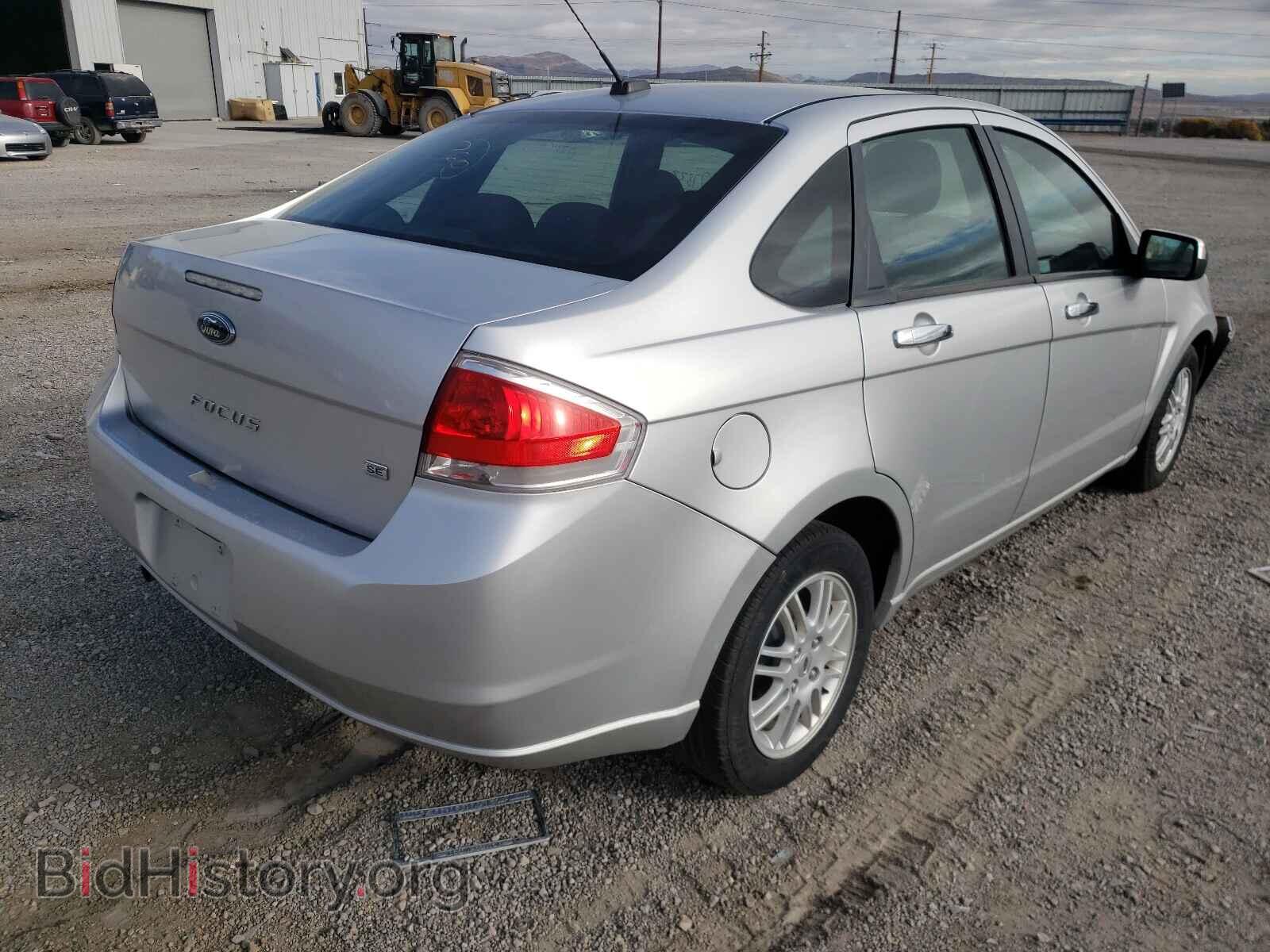 2011 FORD FOCUS - VIN: 1FAHP3FN8BW152777 - Фото 4