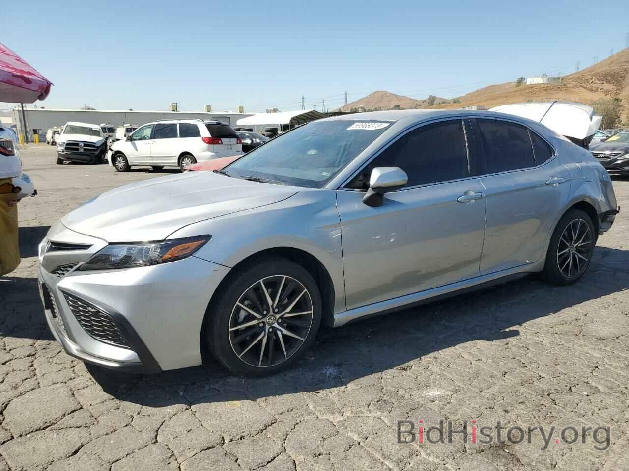 Photo 4T1G11AK8MU426448 - TOYOTA CAMRY 2021