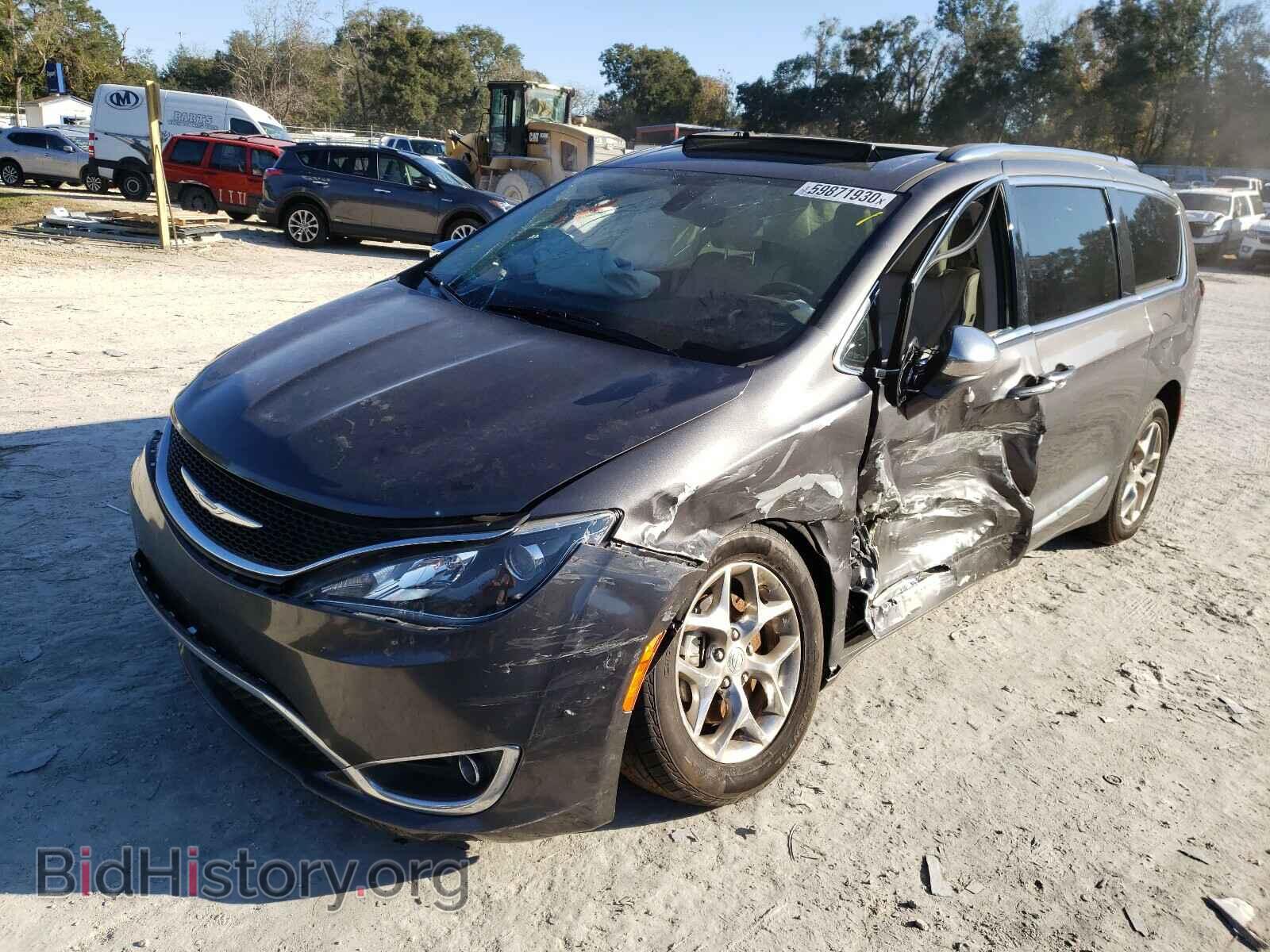 2017 CHRYSLER PACIFICA - VIN: 2C4RC1GG3HR570728 - Photo 2