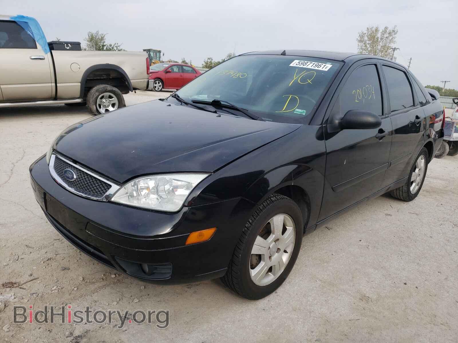 2007 FORD FOCUS - VIN: 1FAFP34N57W137980 - Фото 2